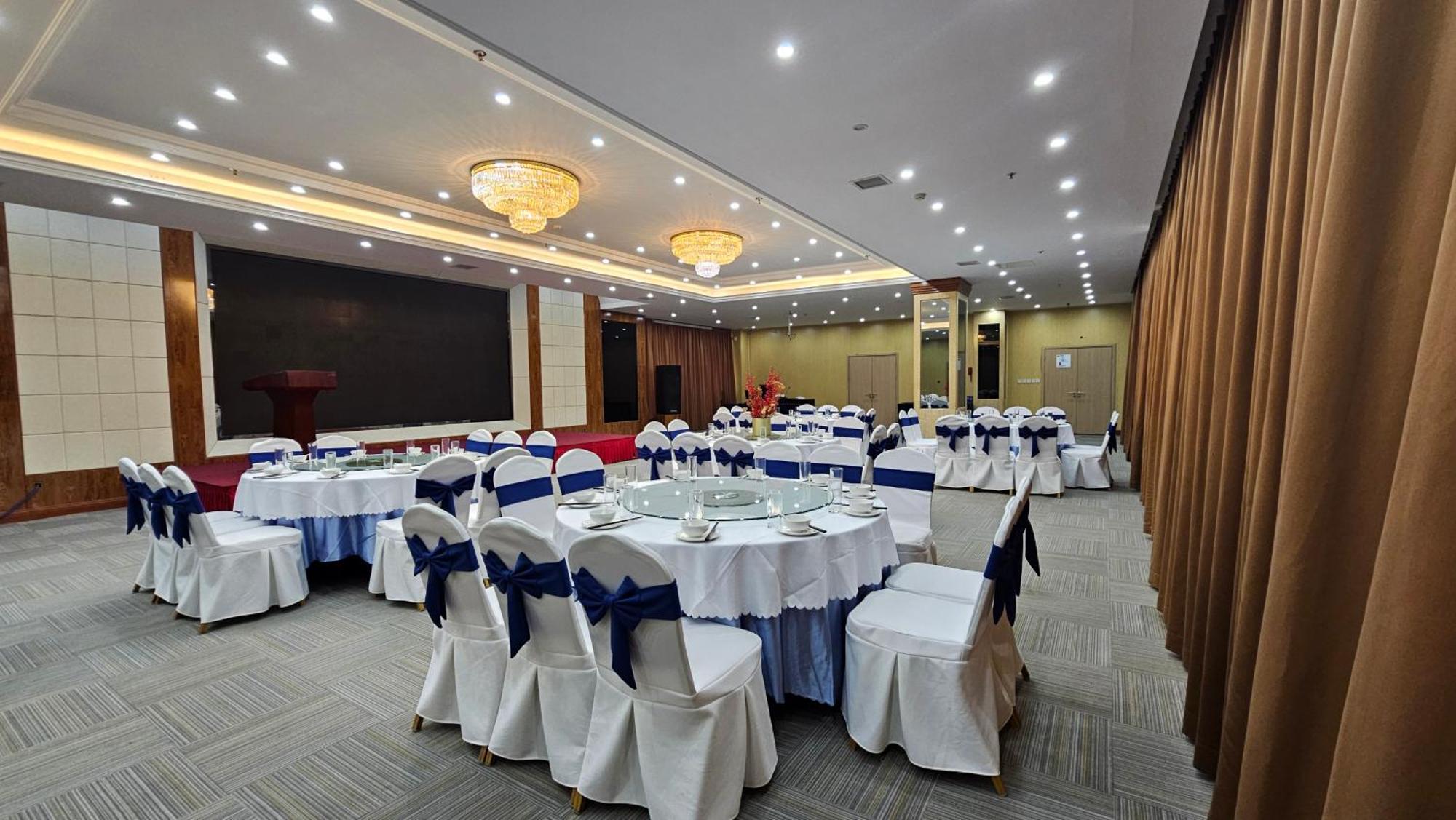Holiday Inn Express Chengdu Tianfu Square By Ihg - Chunxi Road And Kuanzhai Alley Luaran gambar